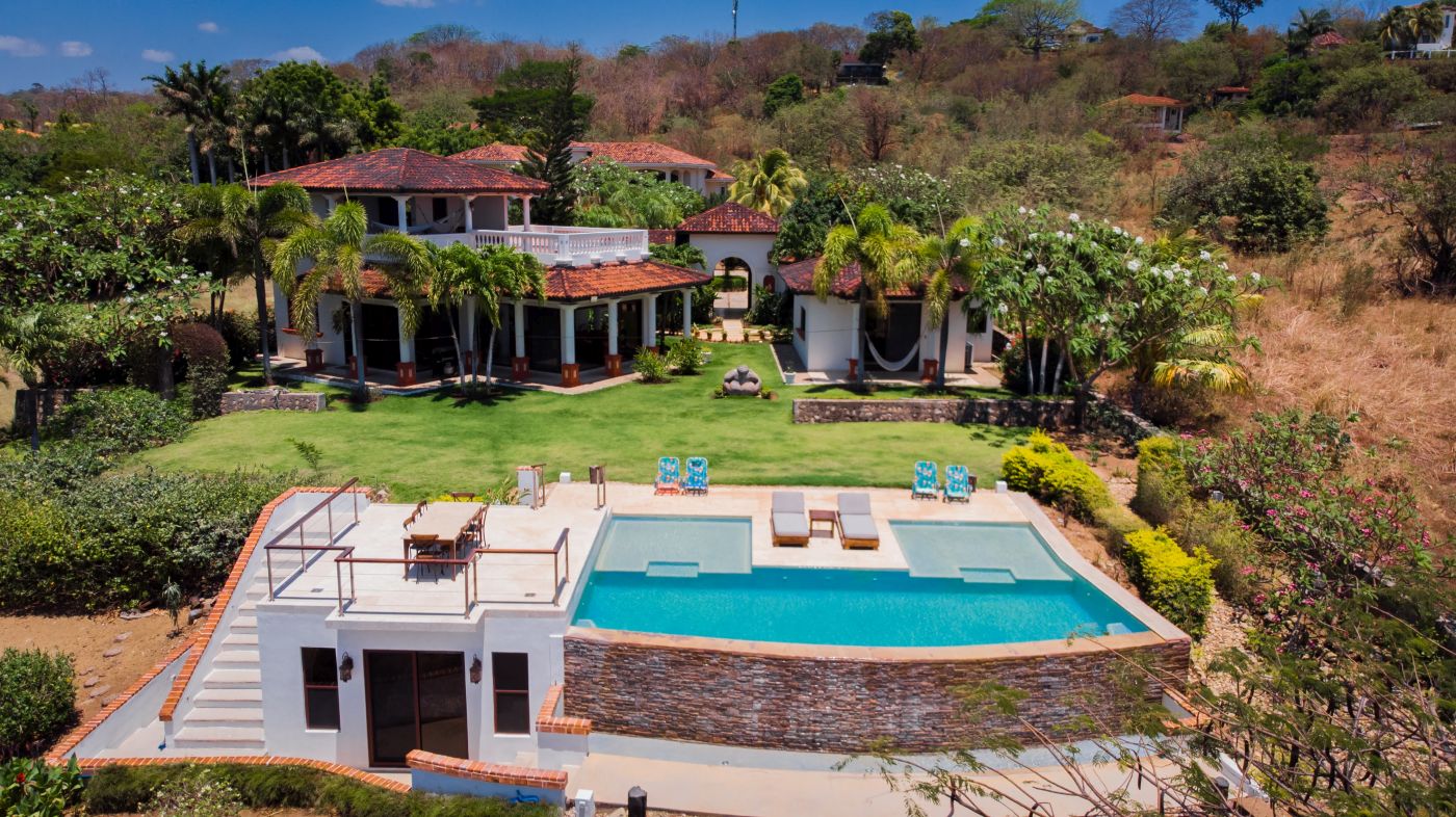 drone pool towards house